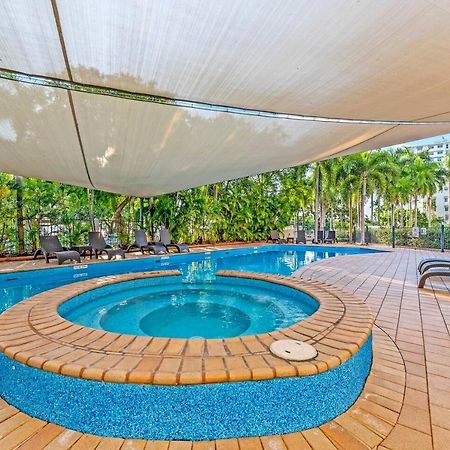 Esplanade Poolside Living With Lush Balcony Vistas Lejlighed Darwin Eksteriør billede